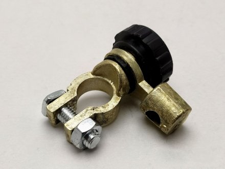 Клемма АКБ латунь (-) с выключателем массы Г- образная BALANSA BN-04337