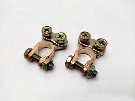 Клемма АКБ мото латунь (к-т) BALANSA BN-04345