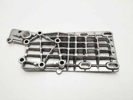 Крышка переднего моста 2123 лыжа Д-Авто 2123-2301014