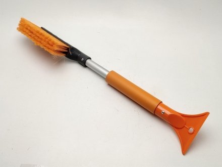 Скребок-щітка м'яка ручка 53 см Elegant 100126