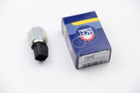 Переключатель заднього ходу автомобіля FACET 7.6242 (фото 1)