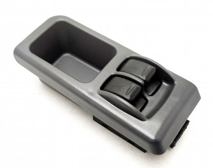 Блок стеклоподъемников Ланос, Сенс 2 кнопки Genuine Parts 96233406 (фото 1)