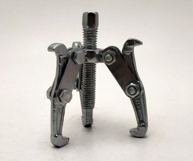 Съемник подшипников 3-х лапый 75 мм Intertool HT-7041 (фото 1)