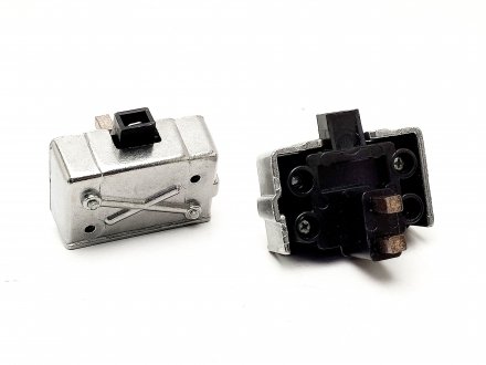 Регулятор напряжения 412, 2140, ГАЗ, УАЗ метал КНР Китай 21.3772