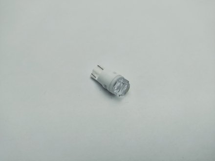 Лампа б/ц LED Т10 12V 3 диода белая линза прозрачная керам. цоколь Квант Т25 13 SMD(50/50) 12V21 / 06312 (фото 1)