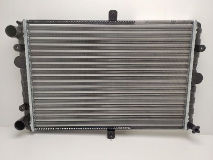 Радиатор охлаждения 21082 LUZAR LRc 01082 (фото 1)