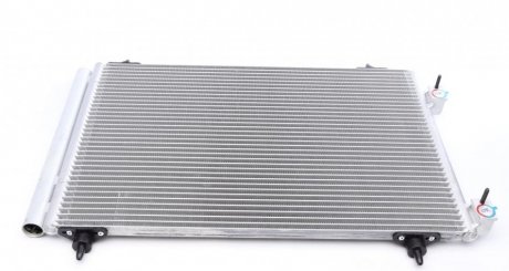 Радиатор кондиціонера MAHLE / KNECHT AC 667 000S (фото 1)