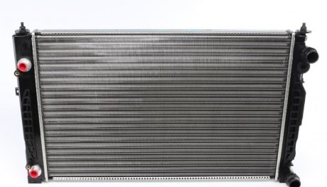 Радиатор охолодження Audi A4/A6/VW Passat 96-05 MAHLE / KNECHT CR 132 000S (фото 1)
