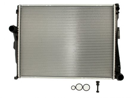 Радиатор охолоджування NISSENS 60784A (фото 1)