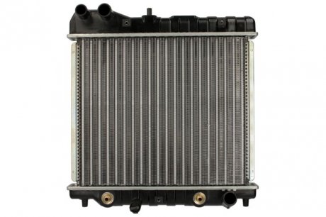 Радиатор охолоджування NISSENS 68111 (фото 1)
