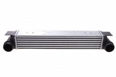 Радиатор інтеркулера BMW (E39)/7 (E38) 2.0/2.5/3.0D 98-04 NRF 30129A (фото 1)
