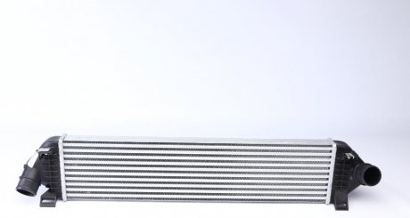 Радиатор інтеркулера Ford Mondeo/Focus 1.6-2.5D 03- NRF 30906 (фото 1)