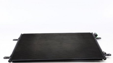 Радиатор кондиціонера Audi A6 2.0-5.2 04-11 NRF 35605 (фото 1)