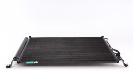 Радиатор кондиціонера (з осушувачем) Hyundai Santa Fe II 2.2 CDRi/2.7 06-12 NRF 35965 (фото 1)