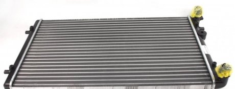 Радиатор охолодження Skoda Octavia/VW Golf IV 1.4-2.8/1.9TDI (Економ-клас) NRF 509529A (фото 1)