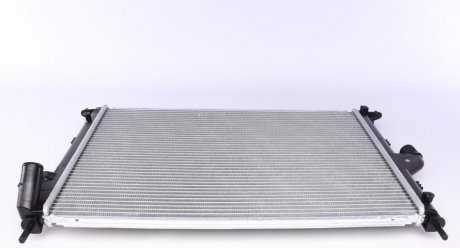 Радиатор охолодження Dacia Logan 1.2-1.6LPG 04- (+AC) NRF 53118 (фото 1)