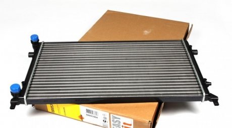 Радиатор охолодження VW Caddy 1.9TDI 03- (650x415x23) NRF 53404 (фото 1)