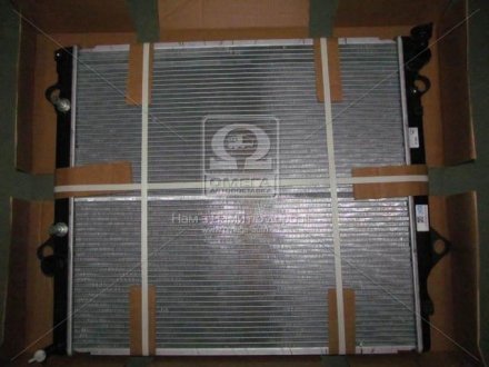 Радиатор охолодження двигуна NRF 53568 (фото 1)