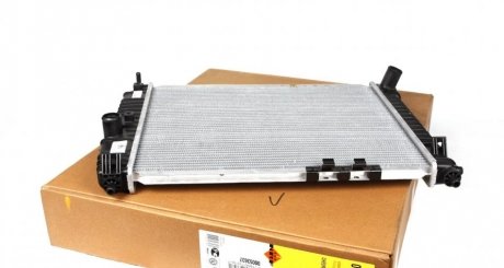 Радиатор охолодження Chevrolet Aveo 1.2-1.5 04- NRF 53637 (фото 1)