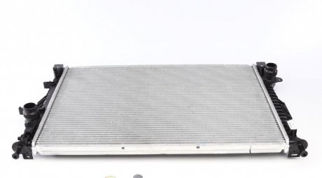 Радиатор охолодження Ford FocusIII/Galaxy/Mondeo 1.6 05- NRF 53811 (фото 1)