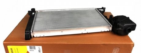 Радіатор охолодження MB Sprinter 2.2-2.7CDI 00-06 NRF 55348 (фото 1)