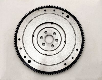 Маховик 2110, 2112 OEM 21100-1005115-OEM (фото 1)